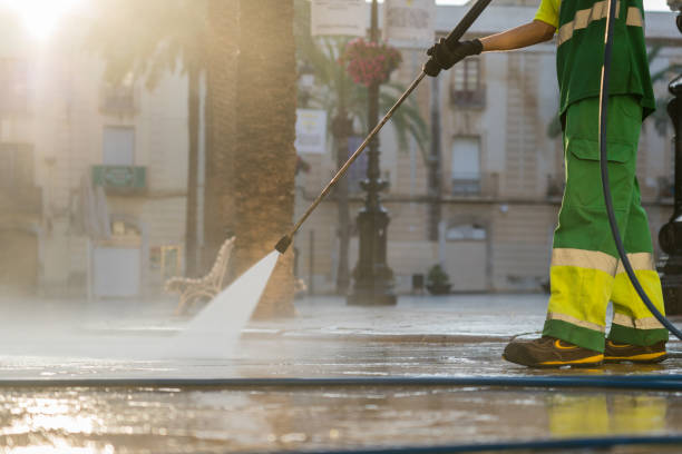 Best Oil Spill Cleanup  in Walworth, WI